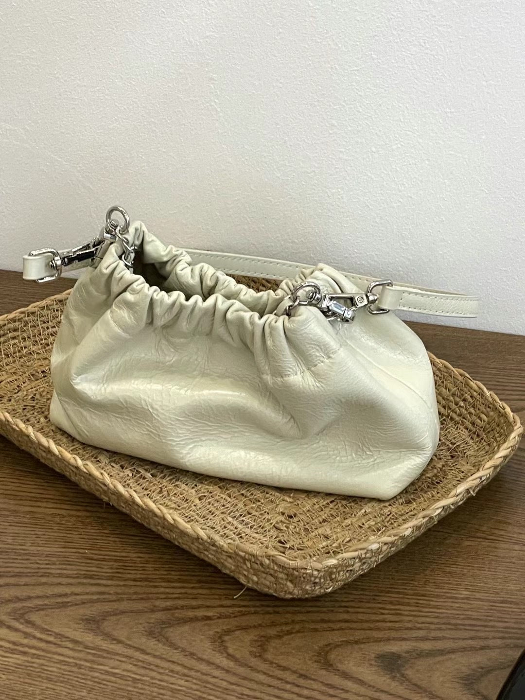 真皮小雲朵包(附兩條帶)