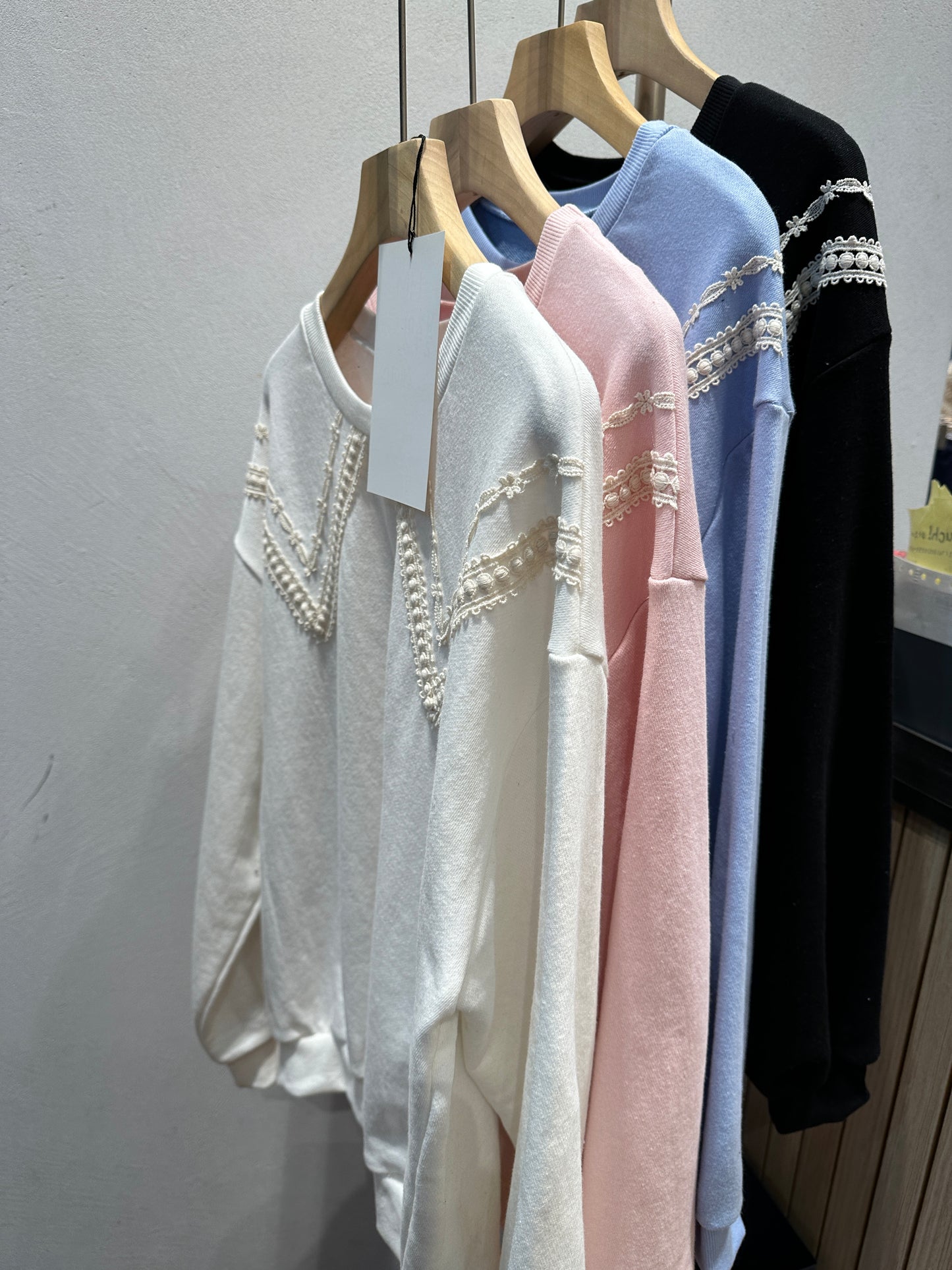 On Sale💜假貼花領衛衣