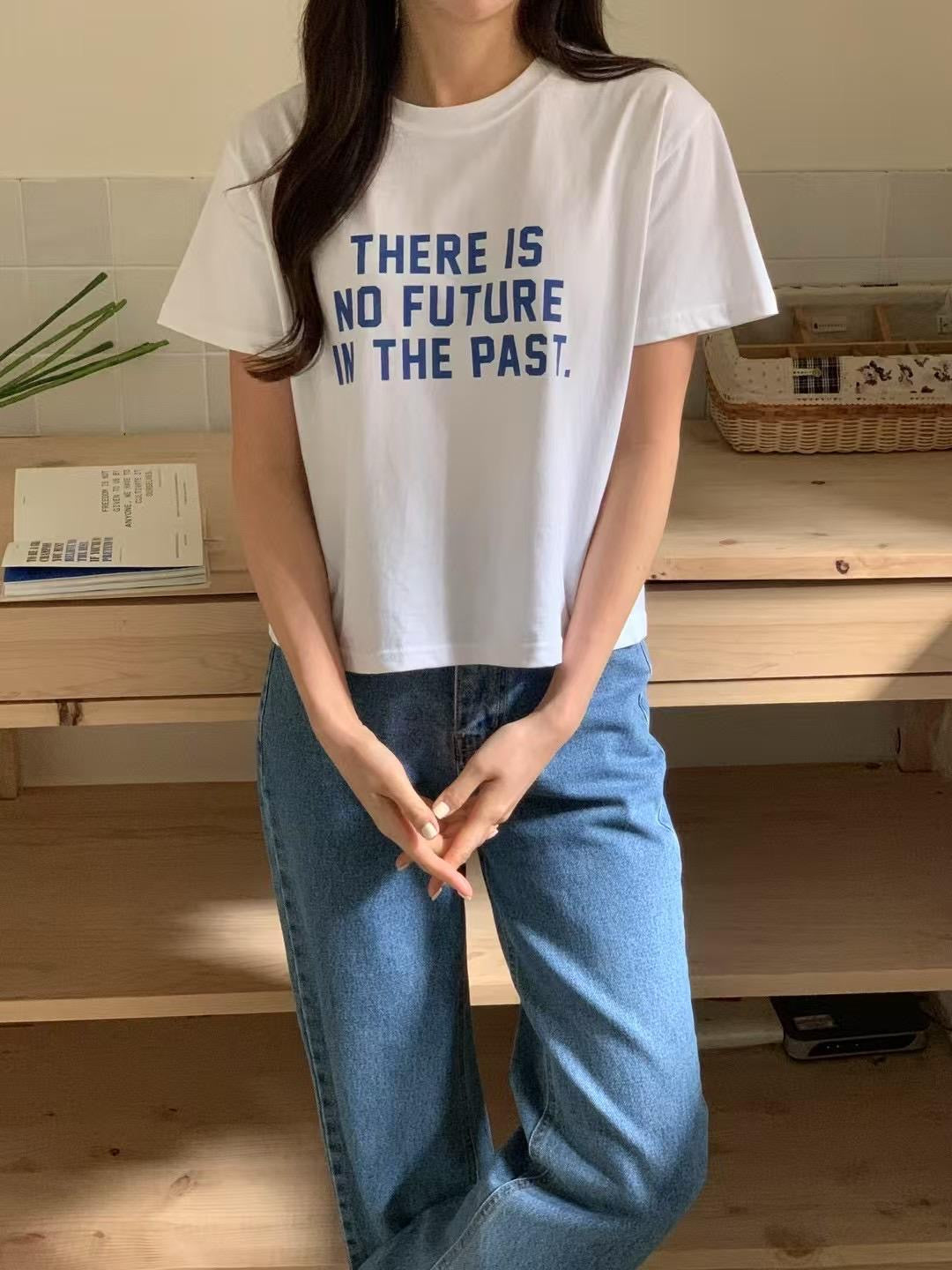 THERE IS NO FUTURE IN THE PAST短袖T