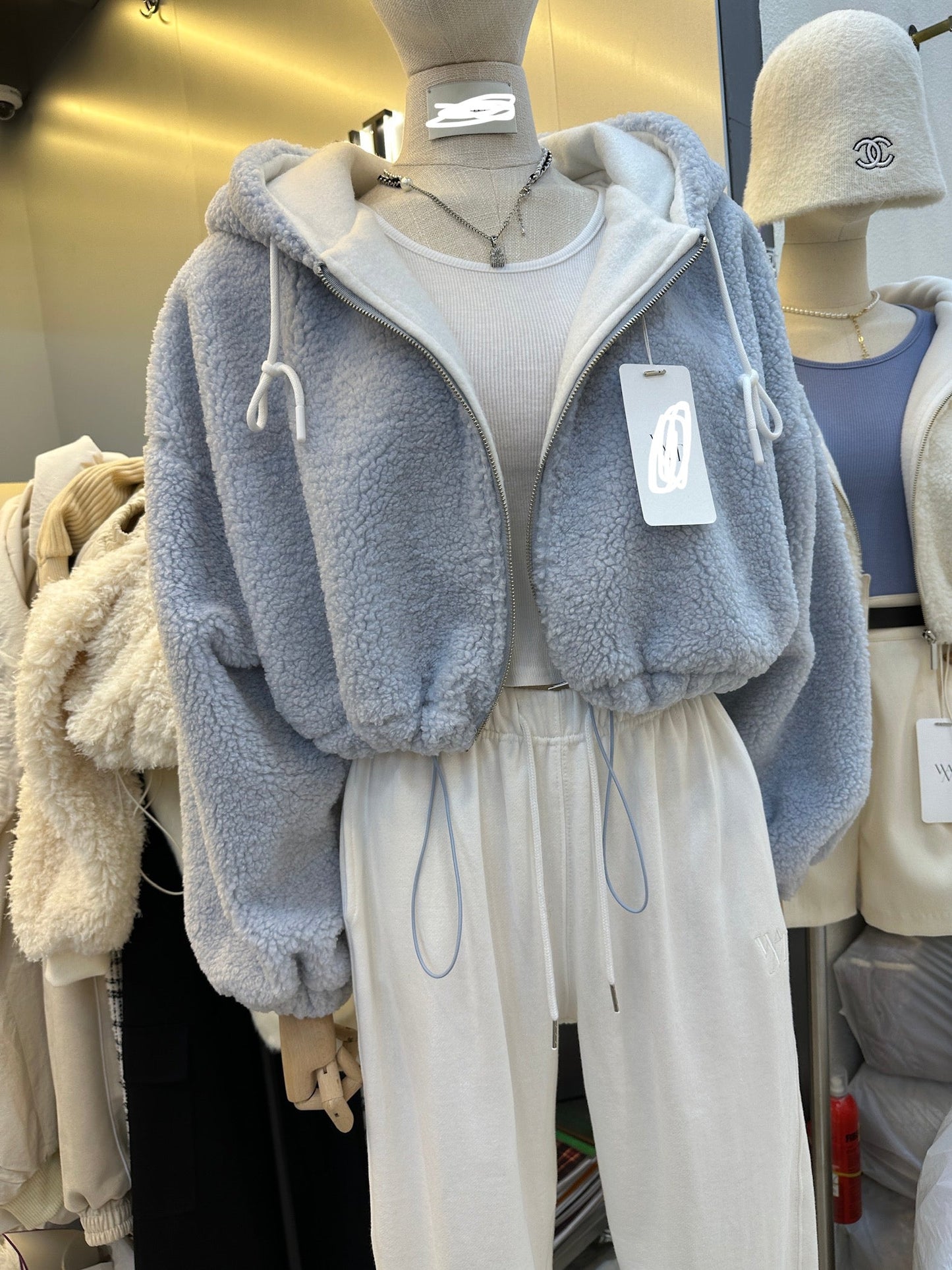 現貨✅短版羊羔毛baby blue 外套